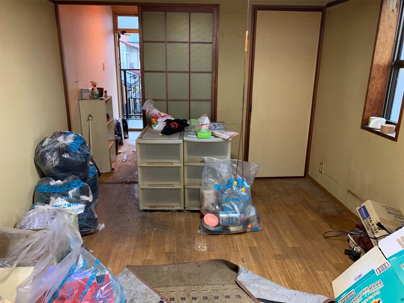 静岡県三島市のアパート(遺品整理)居室 ビフォー